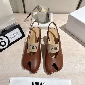 MM6 Maison Martin Margiela Brown Peep-Toe Heels